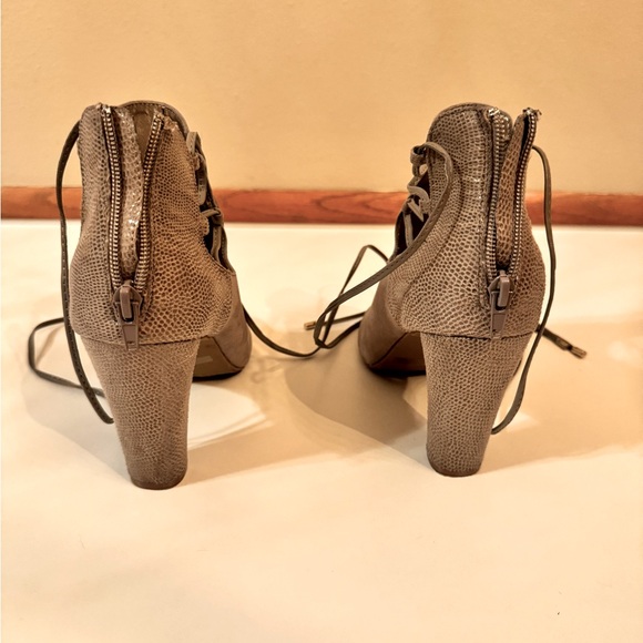 Gray heels, lace up front, light worn - Picture 2 of 5